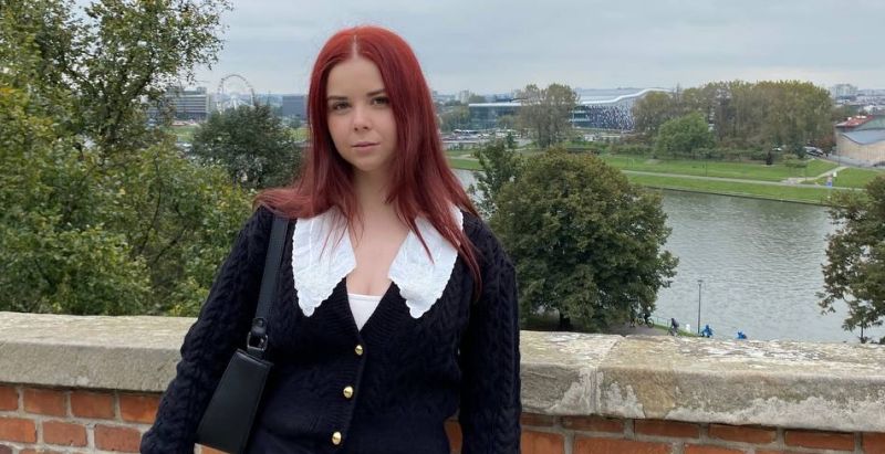 Ukrainian student shows remarkable resilience in the face of adversity as she masters the marketing world image