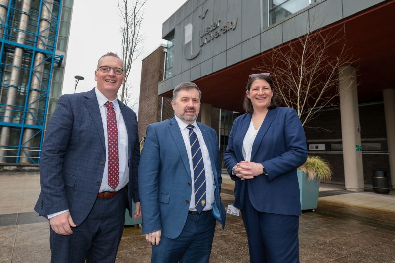Minister hails pioneering Ulster University research in Genomic Medicine image