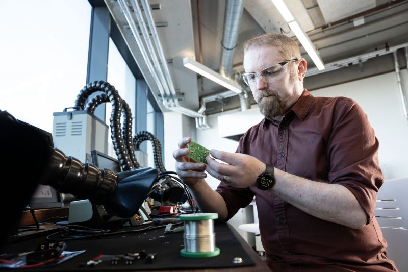 Peter Peacock, Technician (Electrical, Electronic and Control) image