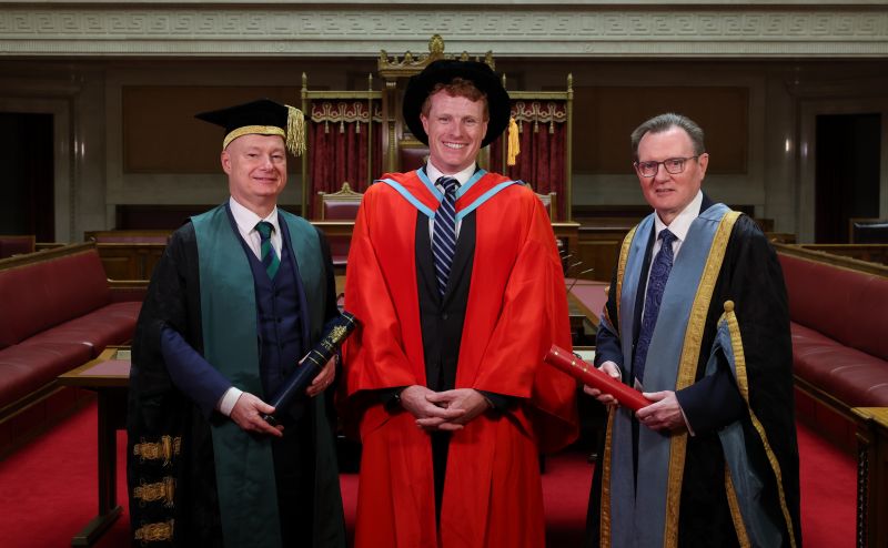 Queen’s and Ulster University honour US Special Envoy Joe Kennedy III at first-of-its-kind joint honorary degree ceremony image