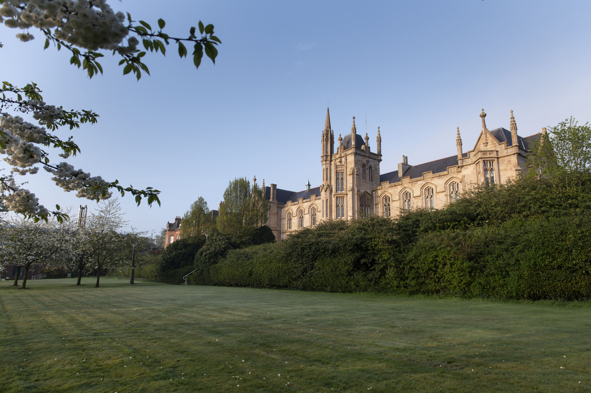 Derry ~ Londonderry - Ulster University